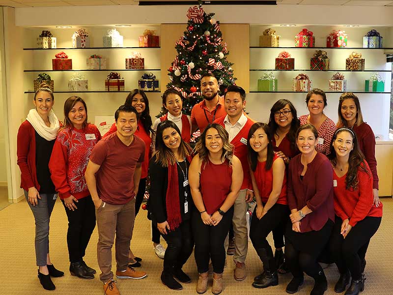 group-of-smiling-volunteers